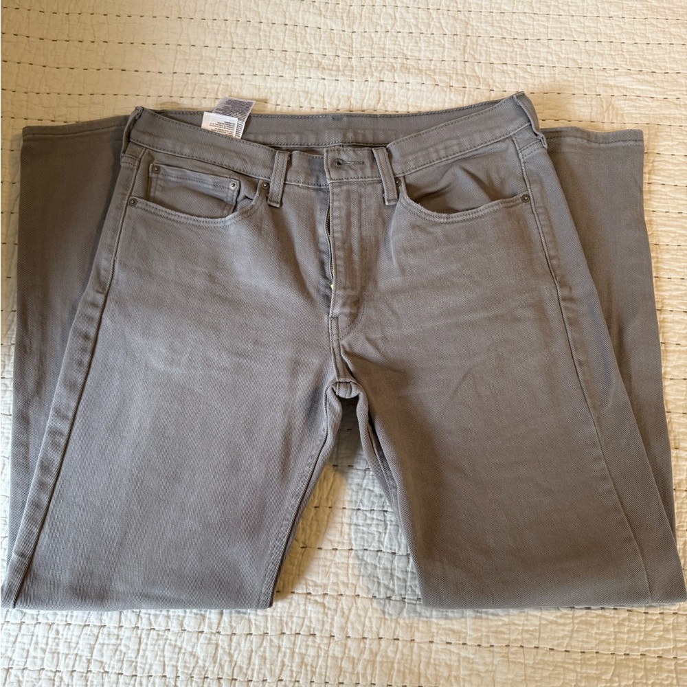 Men’s Gray Levi Jeans